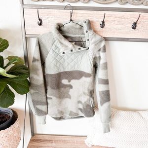 Abercrombie and Fitch fleece jacket